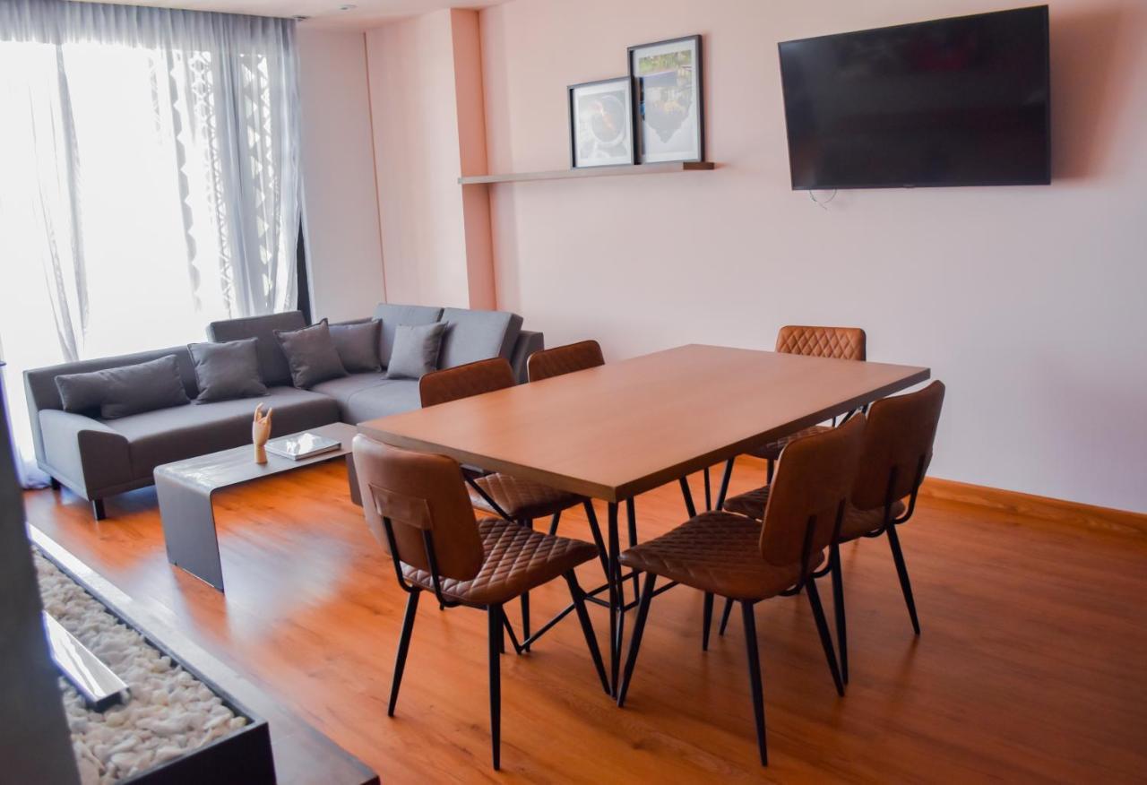 Hotel V1501 パスト エクステリア 写真 A living room in a typical apartment