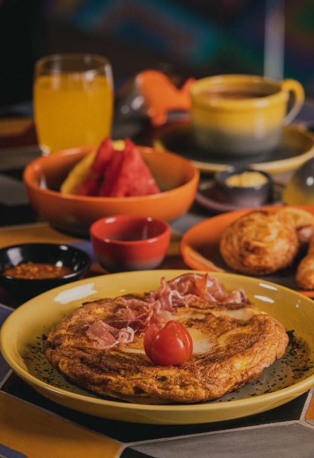 Hotel V1501 パスト エクステリア 写真 A typical breakfast in the Netherlands