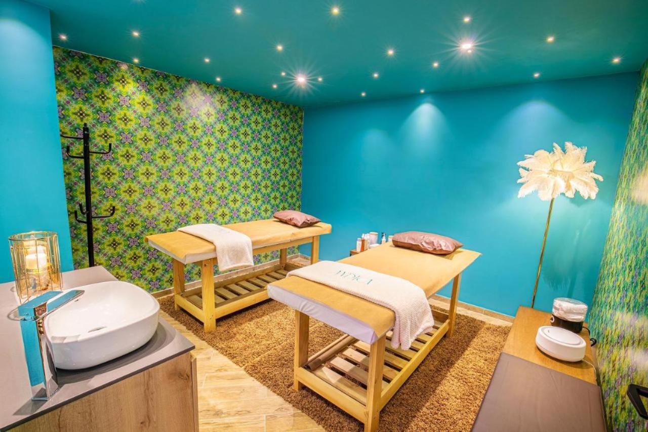 Hotel V1501 パスト エクステリア 写真 A spa in Paris, France